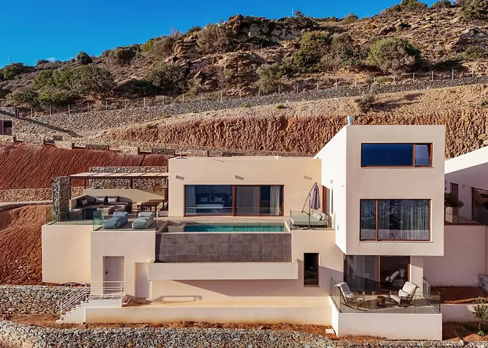 Villa Helios - Elevate Your Senses