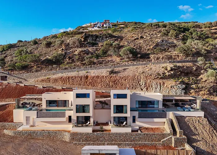 Villa Helios - Elevate Your Senses