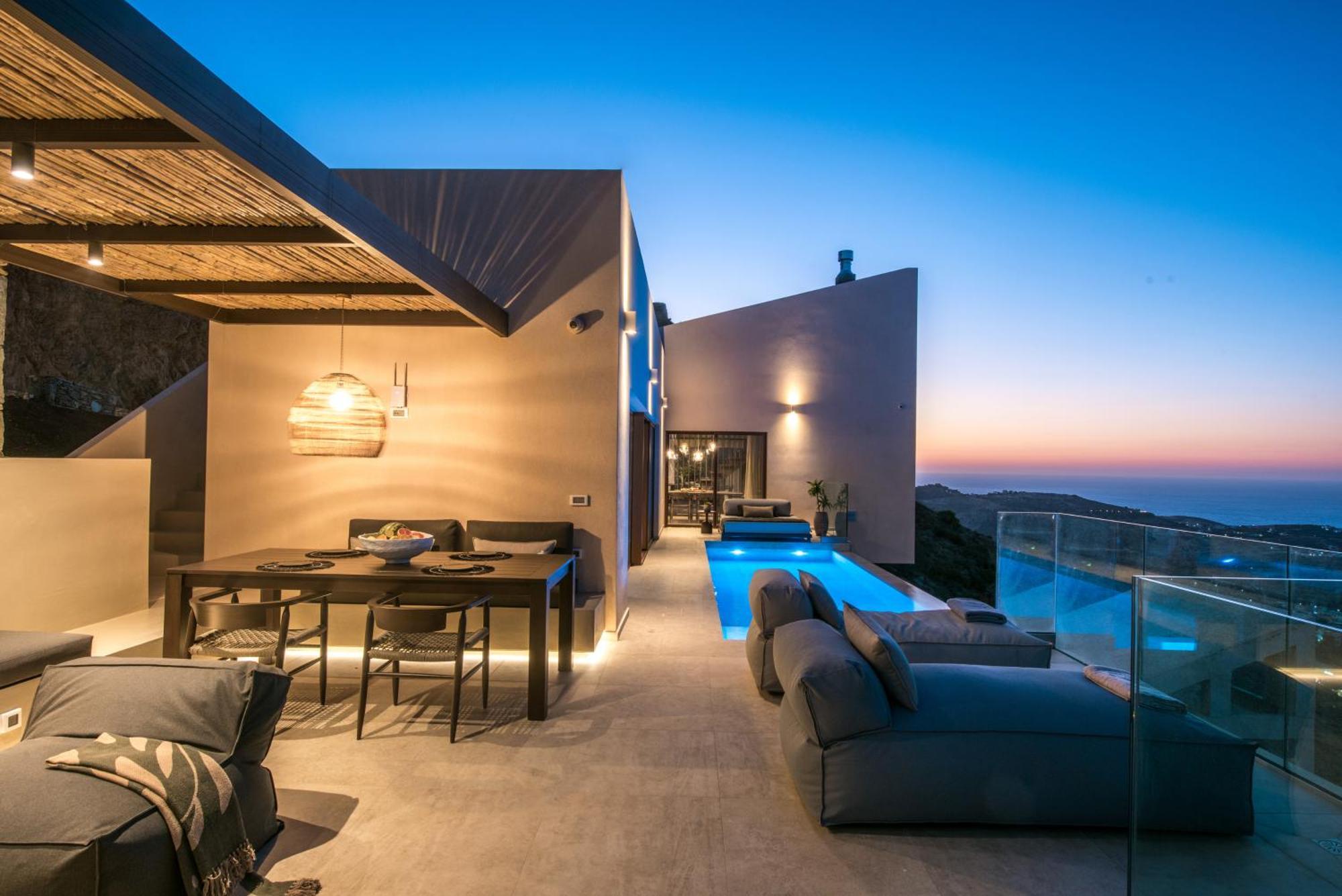 Helios - Elevate Your Senses * Agia Pelagia (Kreta)