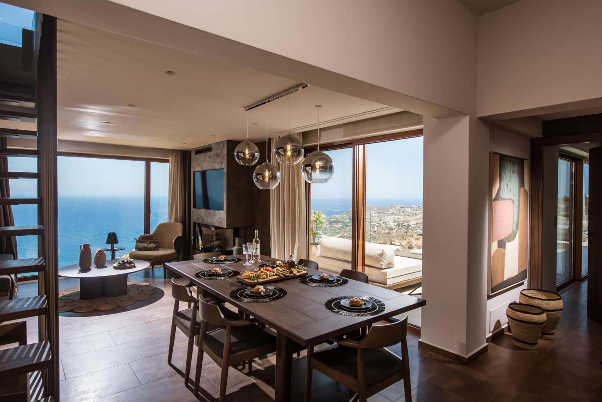 Helios - Elevate Your Senses * Agia Pelagia (Kreta)