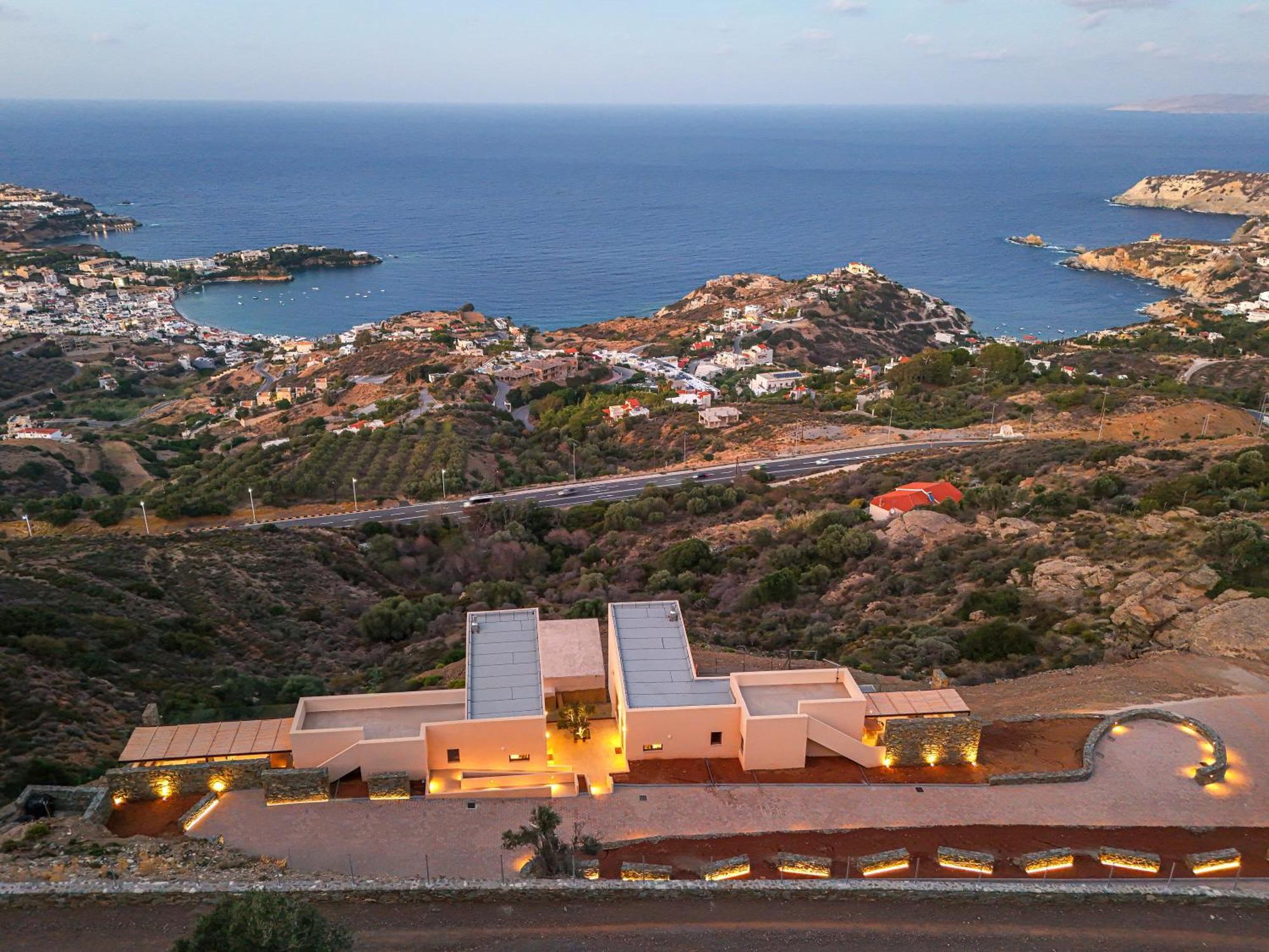 Helios - Elevate Your Senses Villa *